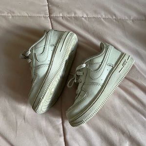 Toddler Nike air forces